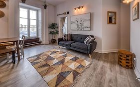 North House - Des Remparts- 2-Bed With Great Views, Terrace