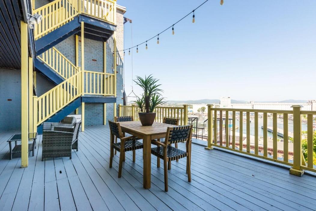 North House - Des Remparts- 2-Bed With Great Views, Terrace Apartment Quebec City Exterior photo