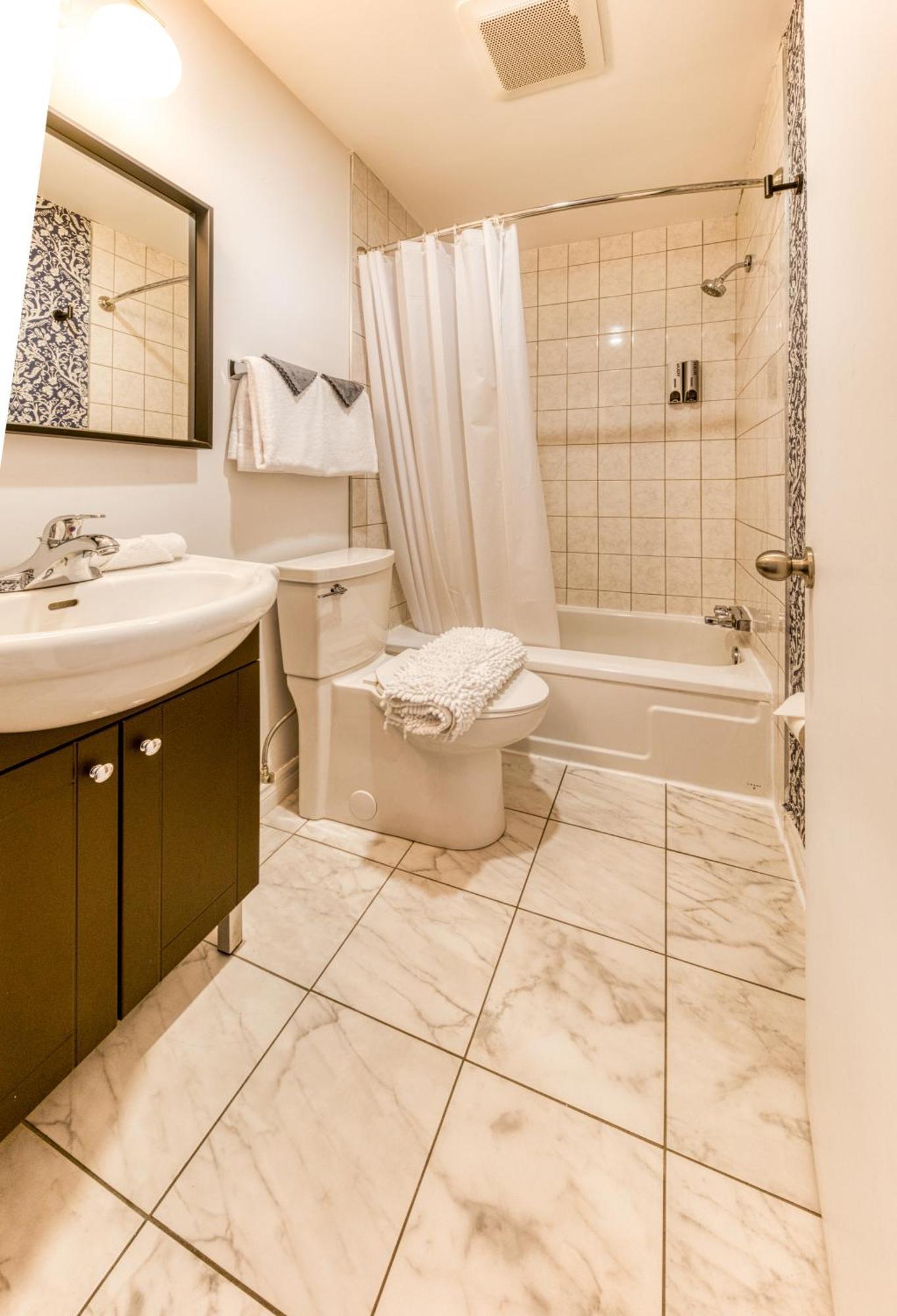North House - Des Remparts- 2-Bed With Great Views, Terrace Apartment Quebec City Exterior photo